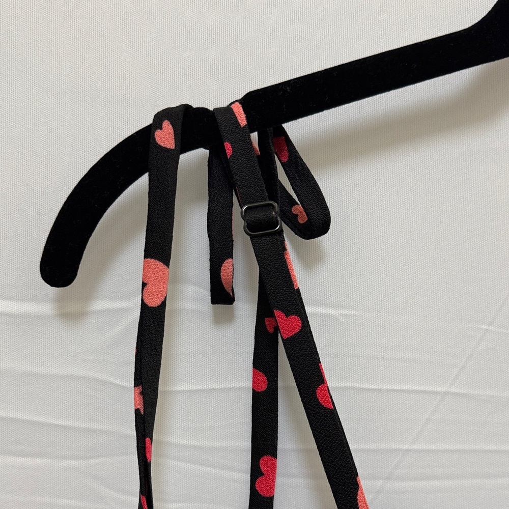 Lily Rose Juniors Black Dress with Pink Heart Design - Picture 5 of 7